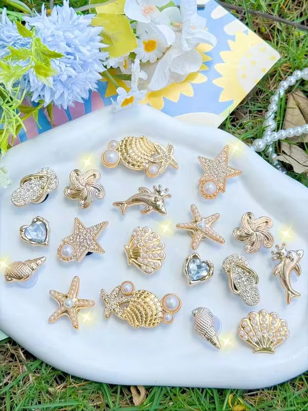 18pcs Gilded Ocean Style Shoe Charms, Dolphin, Starfish, Shell, Conch, Heart Detachable DIY Accessories, Suitable For Sandals, Slippers, Beach Bags, Holiday Gifts